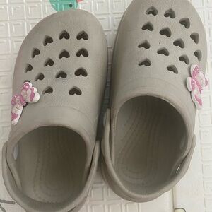 Kids Tan Clogs with Pink Butterfly Accents